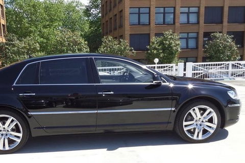 Private Transfer: Avalon International Airport (AVV) To Melbourne - Gold Coast 4U 5