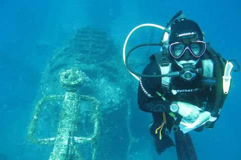 PADI Open Water Course - Accommodation Gold Coast 0