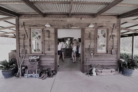 The Favourite 4 Experience - Accommodation Gold Coast 0