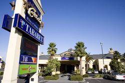 Castello's At Berwick - Accommodation Gold Coast 0