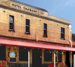 Oakbank Hotel - Accommodation Gold Coast 2
