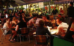 Royal George Hotel - Accommodation Gold Coast 2
