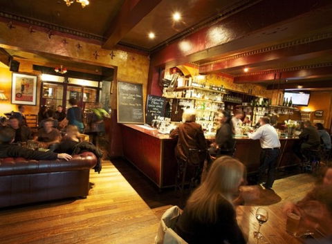 Provincial Hotel - Accommodation Gold Coast 5