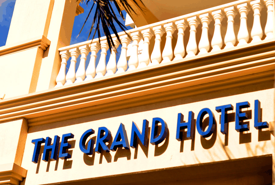 The Grand Hotel - 1 Gold Coast 3