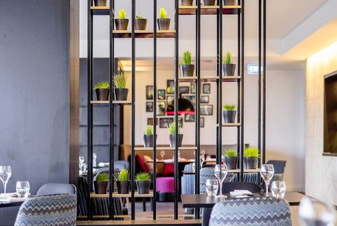 MRepublic Restaurant, Bar And Lounge - Accommodation Gold Coast 3