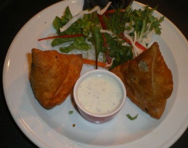 Tandoor & Curry Hut Indian Restaurant - Accommodation Gold Coast 3