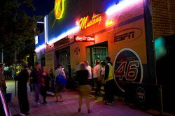 Mustang Bar - Gold Coast 4U 0