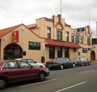Cooley's Hotel - Accommodation Gold Coast