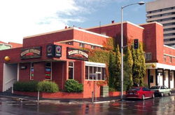 Welcome Stranger Hotel - Accommodation Gold Coast 0
