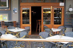 The Fox Ale House - Accommodation Gold Coast 1