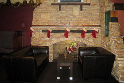 Hibiscus Tavern - Accommodation Gold Coast 2