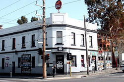 The Tote - Accommodation Gold Coast 2