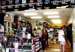 Knickerbocker Hotel - Accommodation Gold Coast 3