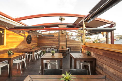 The Fox Hotel - Accommodation Gold Coast 5