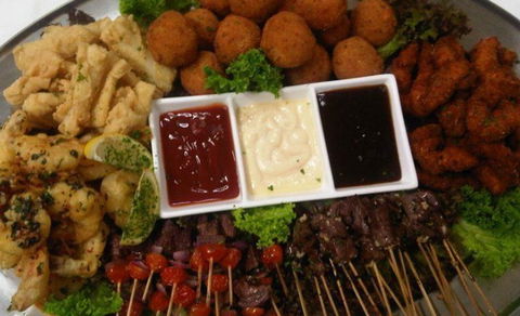 CASA Lounge Bar & Restaurant - Accommodation Gold Coast 2