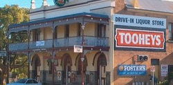 Caledonia Hotel - Accommodation Gold Coast 2