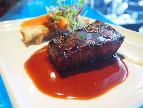 Black Angus Bar & Grill Restaurant - 1 Gold Coast 2