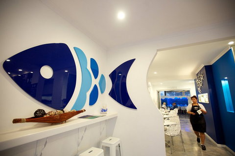 Fish Roe Gourmet Fish & Chippery - Accommodation Gold Coast 0