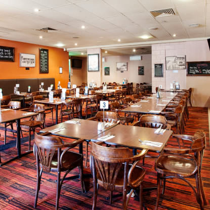 Upper Ross Hotel - Accommodation Gold Coast 4