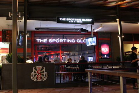 The Sporting Globe Bar & Grill - Accommodation Gold Coast 0