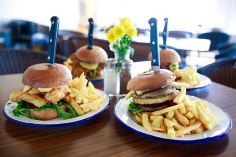 Tea Gardens Hotel–Motel - Accommodation Gold Coast 3