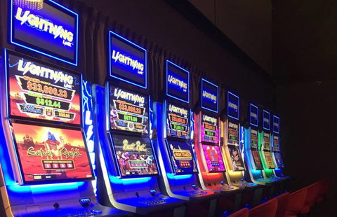 Isa Hotel - 1 Gold Coast 4