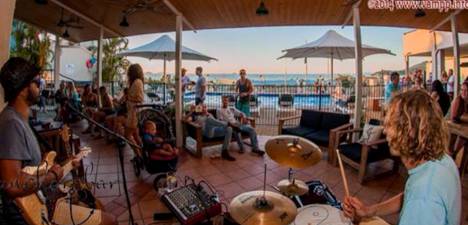 Anchor Bar - Accommodation Gold Coast 1