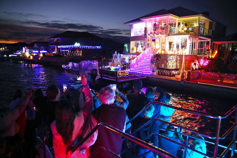 Christmas Lights Cruise - Gold Coast 4U 0
