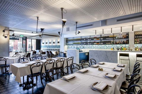 Zahli Modern Middle Eastern Restaurant - Accommodation Gold Coast 2