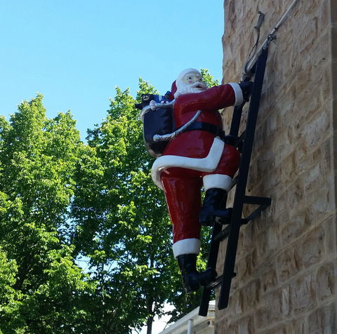 Hahndorf Christmas Market Walking Tours - Accommodation Gold Coast 1