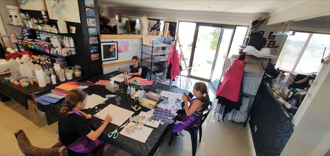 School Holidays - Kids Art Class - Painting - 1 Gold Coast 2