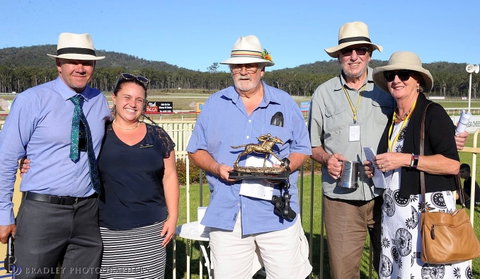 Tathra Beach Bowlo Tathra Cup Family Race Day - Accommodation Gold Coast 2