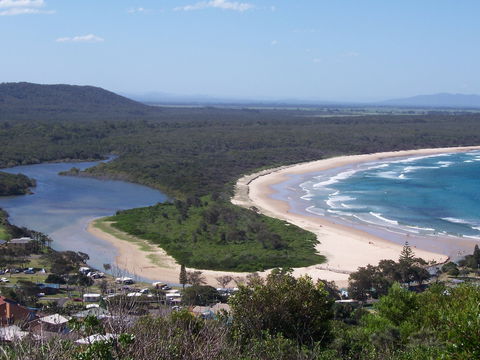 Head To Head Walk Run - Accommodation Gold Coast 0