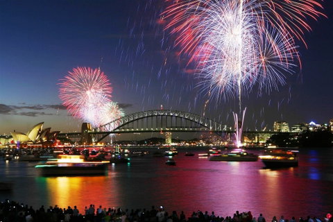 New Year's Eve Fireworks Cruise: Sydney Showboats - Accommodation Gold Coast 1