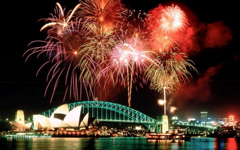 New Year's Eve Fireworks Cruise: Sydney Showboats - Accommodation Gold Coast 2