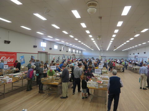 Rotary Club Of Wagga Wagga - Book Fair - 1 Gold Coast 1
