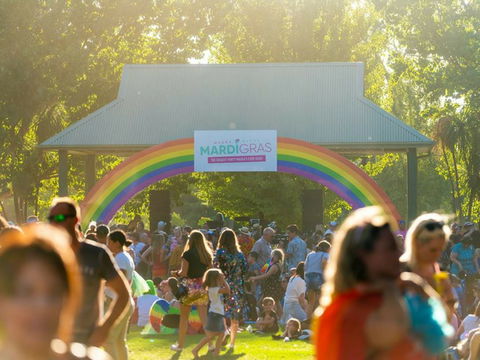Wagga Wagga Mardi Gras Festival - 1 Gold Coast 2