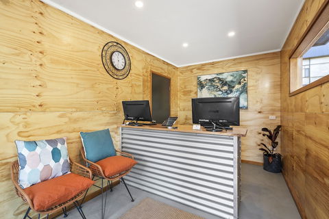 North Pier Hotel - Accommodation Gold Coast 1