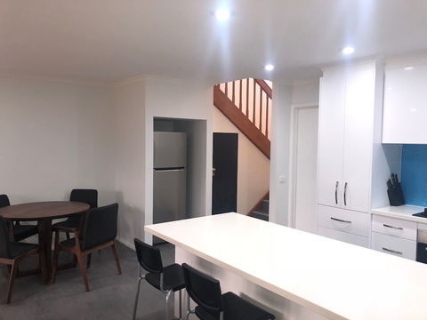 North Pier Hotel - Accommodation Gold Coast 4