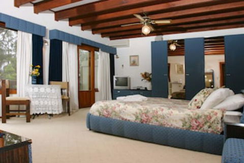 Chalet Swisse Spa - Accommodation Gold Coast 0