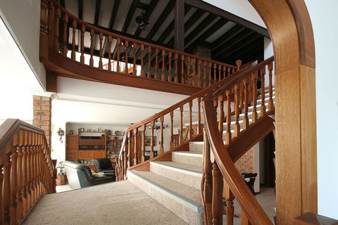 Chalet Swisse Spa - Accommodation Gold Coast 1