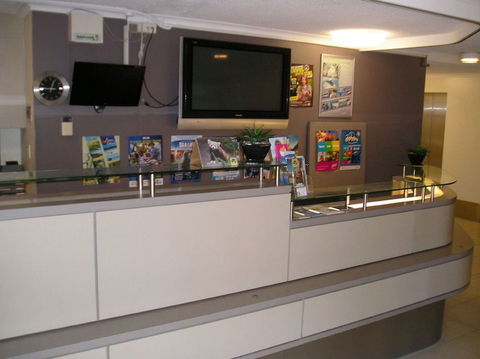Beachfront Towers - Accommodation Gold Coast 2