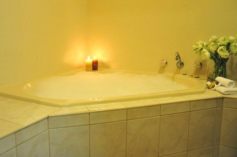 High Country Motor Inn - 1 Gold Coast 4