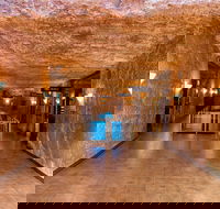 Desert Cave Hotel - Accommodation Gold Coast