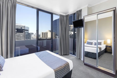 Riverside Apartments Melbourne - Accommodation Gold Coast 4