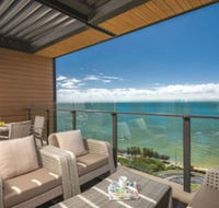 Oaks Redcliffe Mon Komo Suites - Accommodation Gold Coast