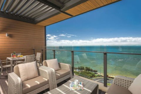 Oaks Redcliffe Mon Komo Suites - Accommodation Gold Coast 0