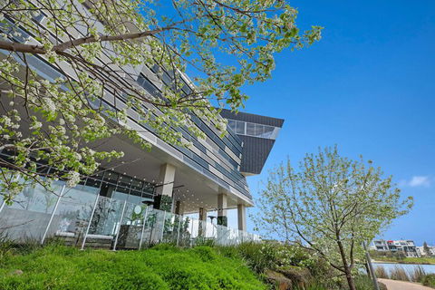 Mercure Melbourne Caroline Springs - Accommodation Gold Coast 1