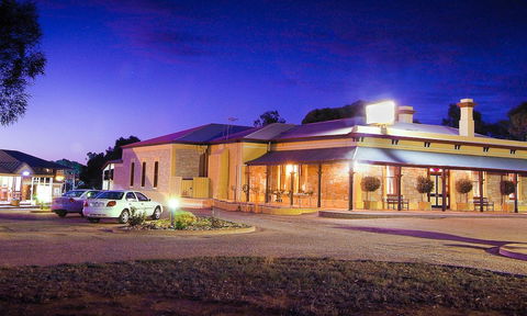 The Standpipe Golf Motor Inn - Gold Coast 4U 1