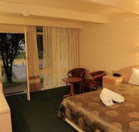 Absolute Lakes Entrance - Gold Coast 4U